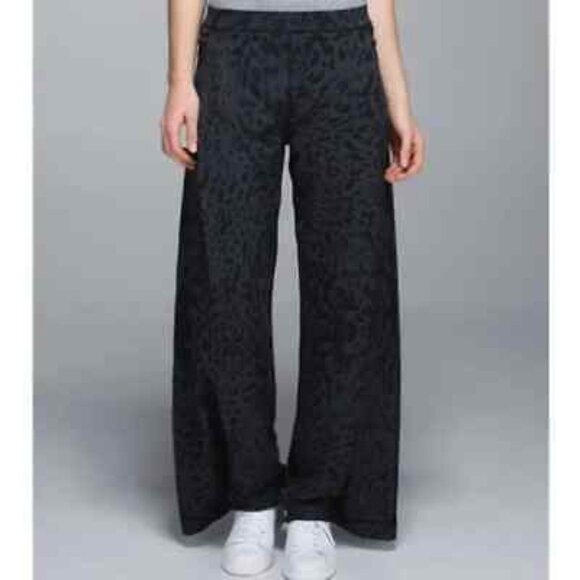 lululemon athletica Pants - Lululemon Forward Fold Pants - Animal Print